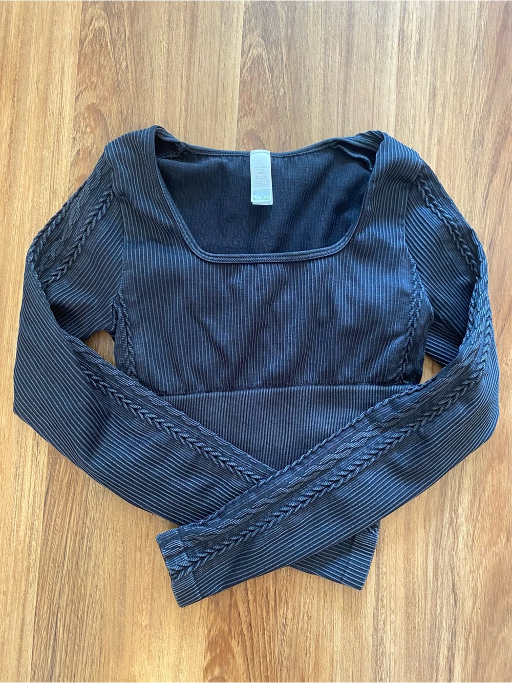 OFFLINE By Aerie Seamless Cable Square Neck Long Sleeve Crop Top in Acid Wash